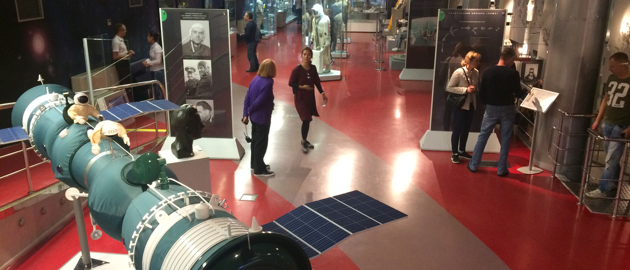 cover เพลงใบไม้ร่วงที่รัสเซีย ตอนที่ 5 ท่องอวกาศในกรุงมอสโก