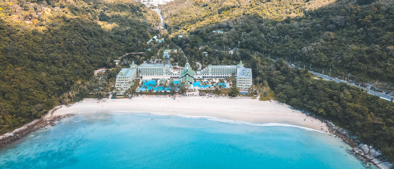 cover รีวิว Le MERIDIEN Phuket Beach Resort (เลอเมอริเดียน ภูเก็ตบีชรีสอร์ท) รีสอร์ท 5 ดาวสุดหรู วิวสุดปัง ติดหาดกะรนน้อย