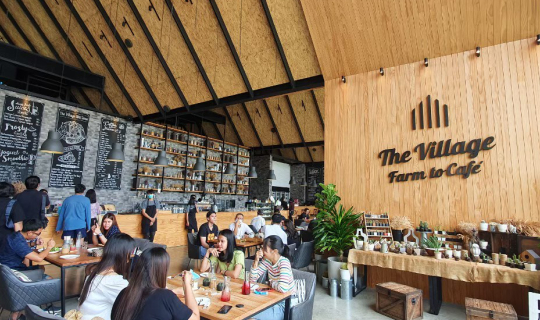 cover ร้านกาแฟชิคๆสไตล์โรงนาThe Village Farm to Cafe กาญจนบุรี