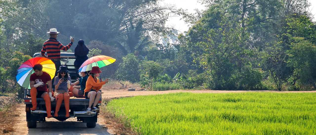 cover 2 Days 1 Night from Angthong to Suphanburi