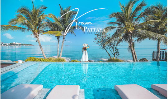 cover รีวิว โรงแรม คราม พัทยา (Kram Pattaya) ที่พักสวย โทนขาว น้ำเงิน สไตล์ซานโตริ