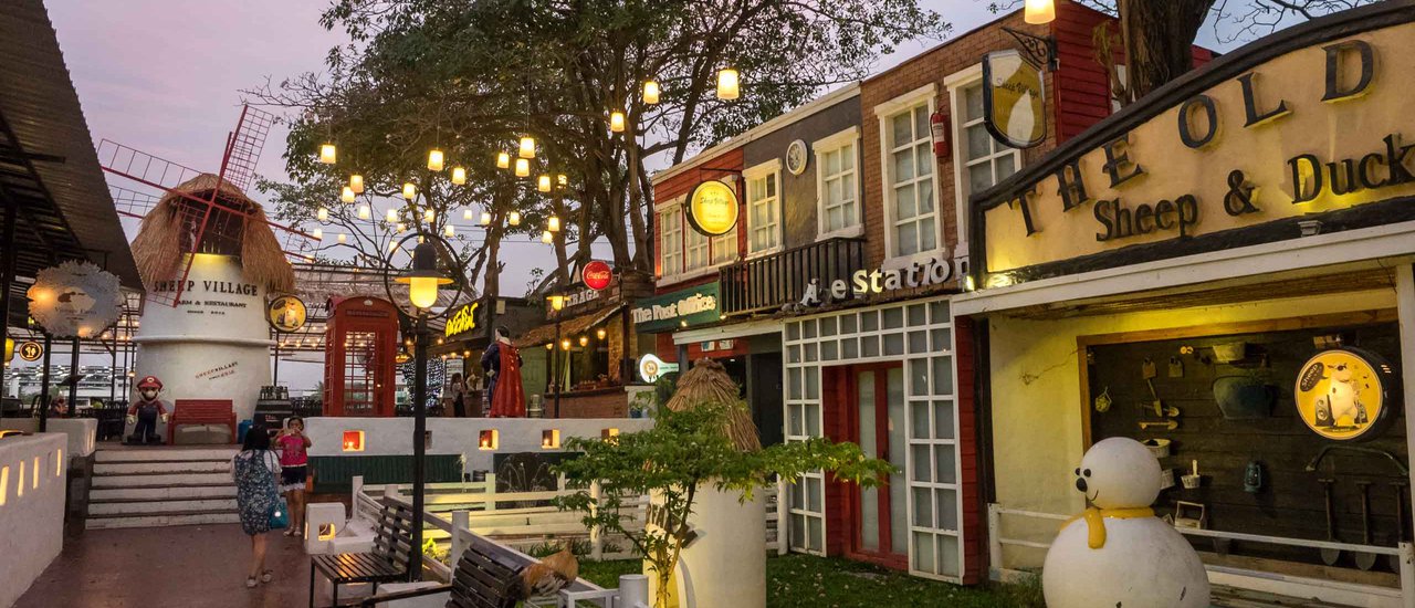 cover Sheep Village ร้านอาหารริมน้ำ ตกแต่งน่ารัก บรรยากาศฟินมาก มีแกะให้เล่นด้วยจ้า