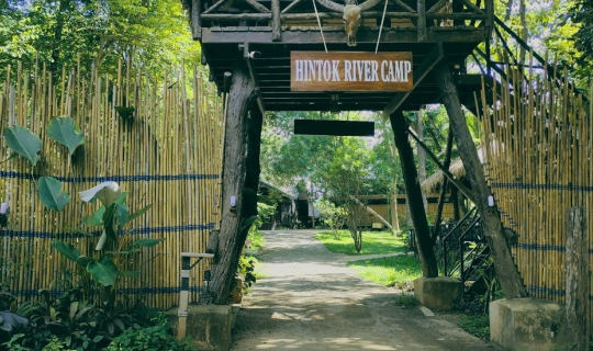 Cover นอนเต้นท์สุดหรู มีพร้อมทุกอย่าง สไตล์แคมป์ปิ้ง ไปกับ หินตกริเวอร์แคม...