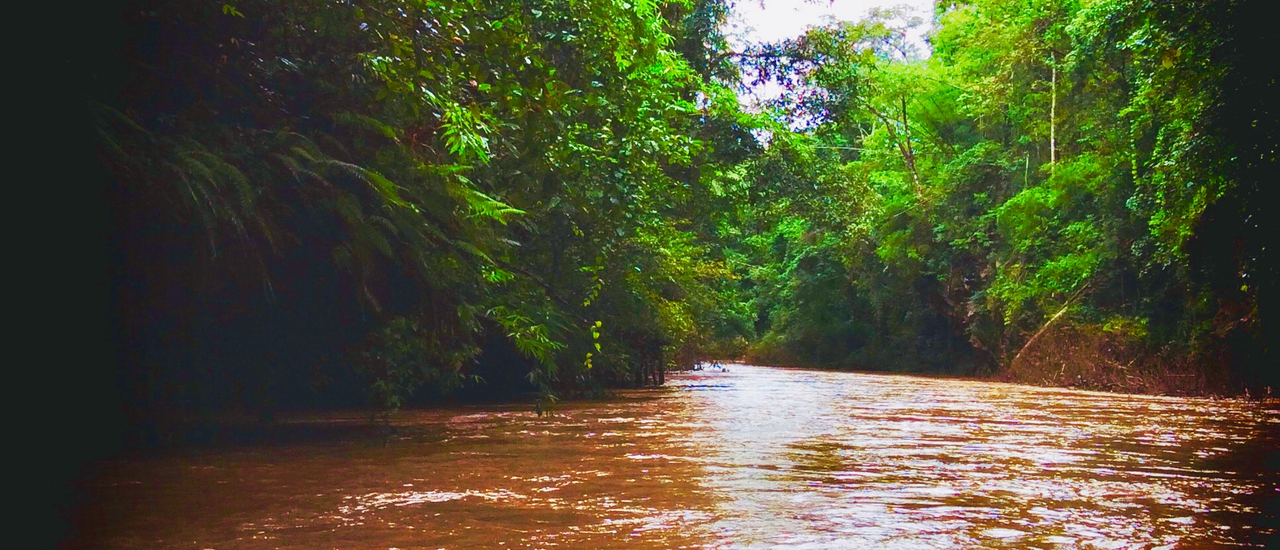 cover แบกเป้ตะลุยทีลอซูหน้าฝน