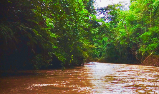 cover แบกเป้ตะลุยทีลอซูหน้าฝน