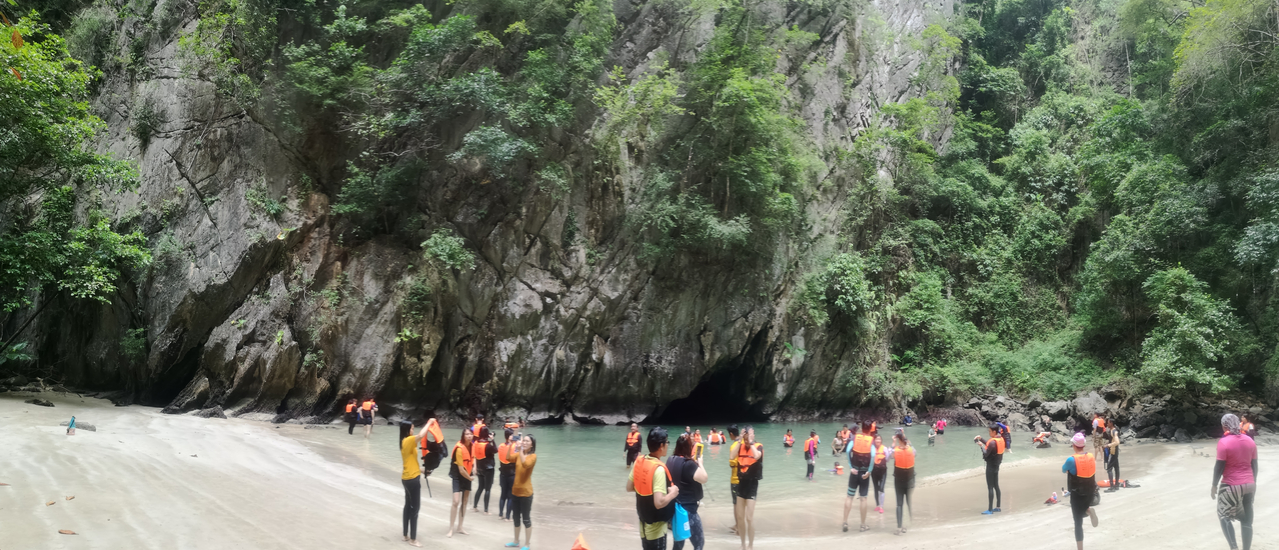 cover เที่ยวครบรสในตรัง ตอนที่ 7 อัศจรรย์ท้องทะเลตรัง (ถ้ำมรกต)