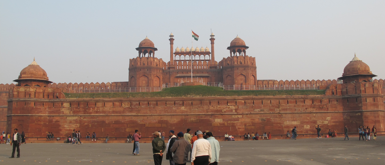 cover ชีวิตแต้มสี ที่แดนภารตะ ตอนที่ 3 ป้อมแห่งความสุข