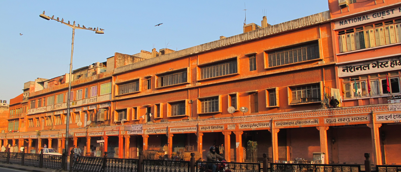 cover ชีวิตแต้มสี ที่แดนภารตะ ตอนที่ 15 ในวันที่ชีวิตเป็นสีชมพู