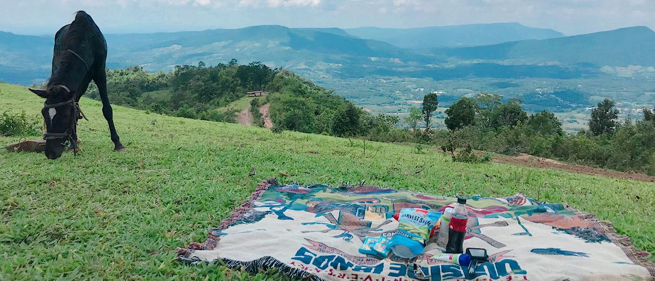 cover ขี่ม้าชมวิวสวยๆ ที่ อ.ภูเรือ จ.เลย