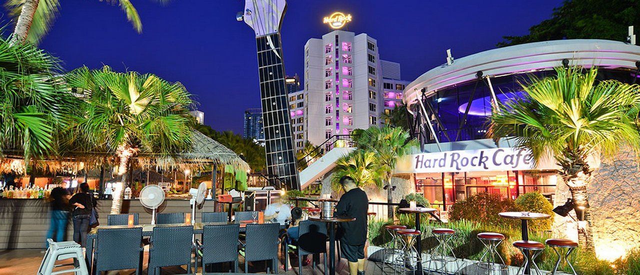 cover .....มาสนุกสุดเหวี่ยงกับ Foam Party ที่ โรงแรม ฮาร์ดร็อค พัทยา Hard Rock Hotel Pattaya กับ แม่ประนอม กันจ้า