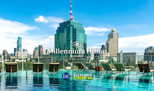 cover Millennium Hilton Bangkok : วันพักผ่อนสบายๆ ริมแม่นํ้าเจ้าพระยา