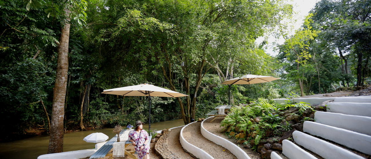 cover ยืนหนึ่ง รีสอร์ทคับคุณภาพ ซีนเนอรี่ วินเทจ ฟาร์ม รีสอร์ท อำเภอสวนผึ้ง จังหวัดราชบุรี