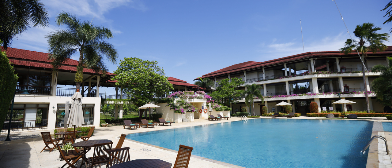 cover พักผ่อนสบาย ๆ โรงแรมเรียบหรู สระว่ายน้ำใหญ่ ที่ มณีจันท์ รีสอร์ท จันทบุรี