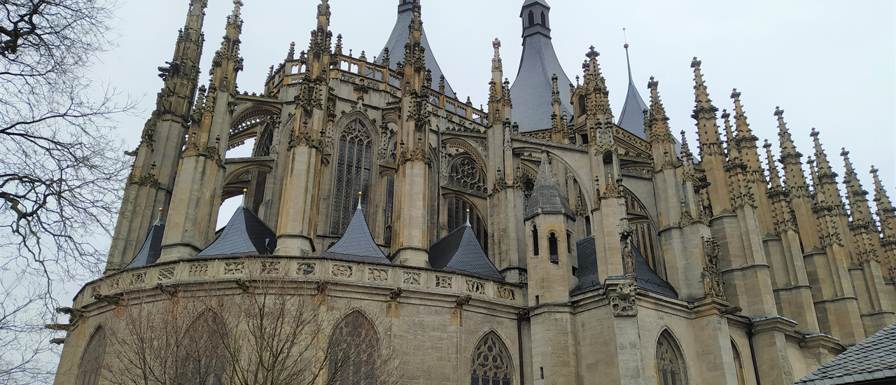 cover รีวิวลุยเดี่ยวเที่ยวยุโรปช่วงโควิด 15 วัน ตอน 5 เดย์ทริปไป Kutna Hora แวะชม Sedlec Ossuary โบสถ์โครงกระดูกอันโด่งดัง กับประสบการณ์ตกรถไฟคนเดียวที่เช็ก!