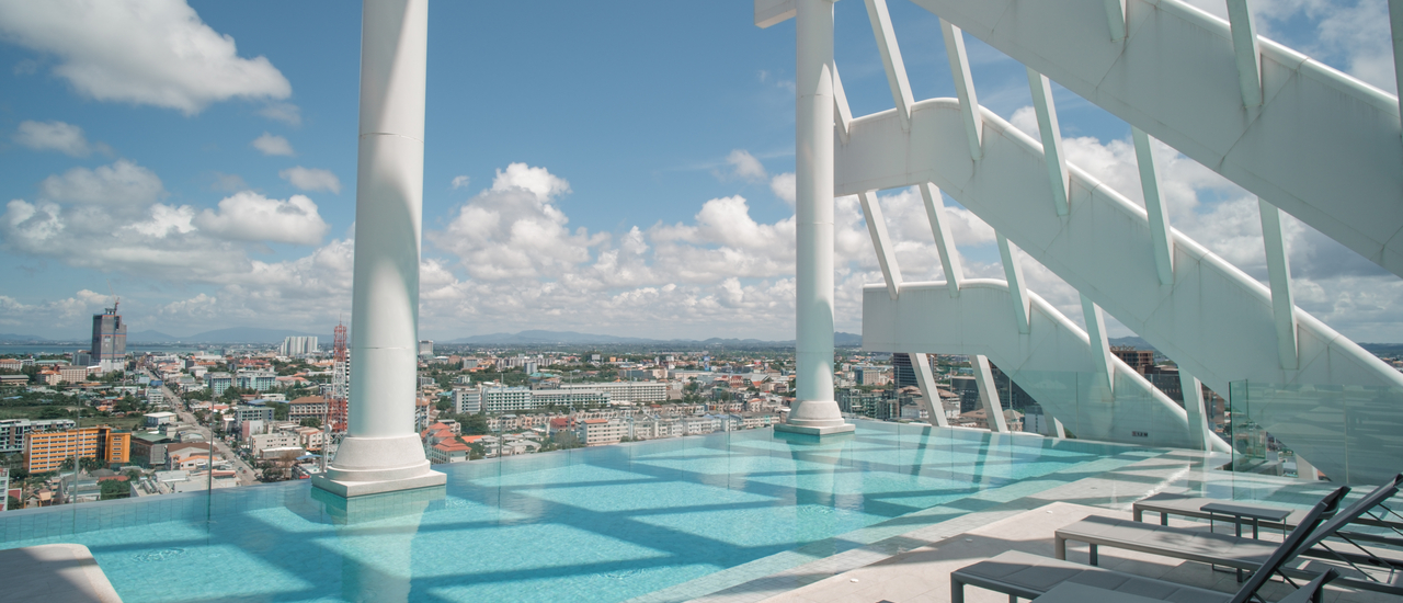 cover Arbour Hotel and Residence Pattaya โรงแรมที่มาพร้อมรูฟท็อปและสระว่ายน้ำมุมพาโนรามา