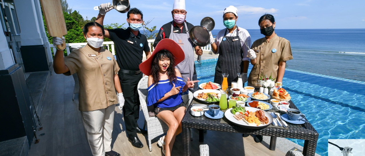 cover ...รีวิว โรงแรม นามาคา รีสอร์ท กมลา Namaka Resort Kamala กับแม่ประนอม จ้า