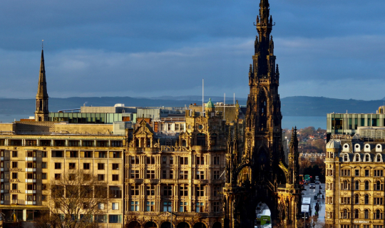 Cover Fraser Suites Edinburgh แนะนำโรงแรมย่าน Old Town เอดินบะระ...