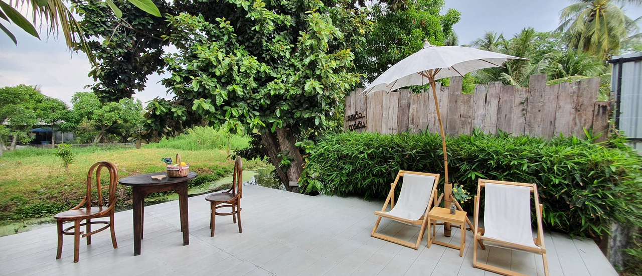 cover ก๋วยเตี๋ยวในสวน บรรยากาศสวนสไตล์ English Tropical  ร่มรื่น ชื่นตา  อำเภอบ้านแพ้ว จังหวัดสมุทรสาคร
