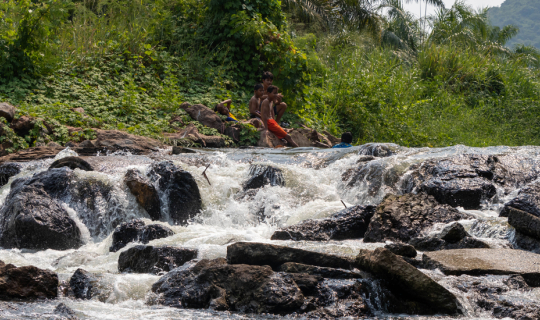 cover ร้อนนี้แช่น้ำให้สบายใจกัน ที่ "แก่งดินสอ" อ.หัวหิน