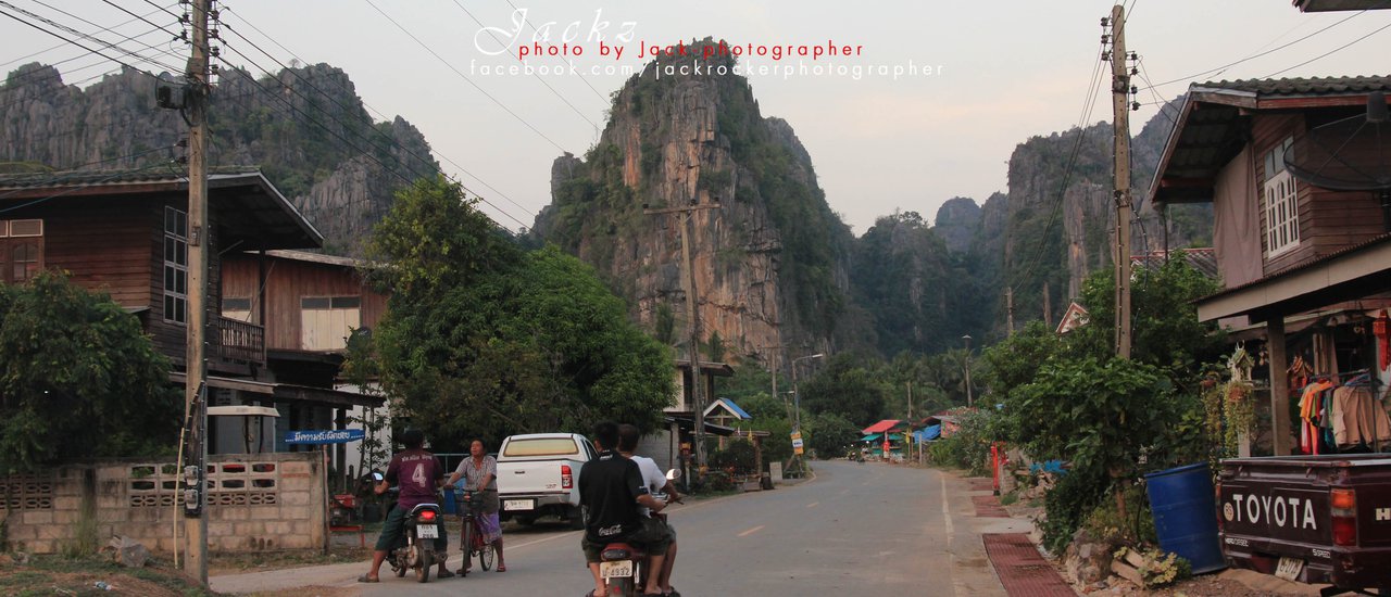 cover อำเภอเนินมะปราง เขาเล่าว่าที่นี่มี Unseen