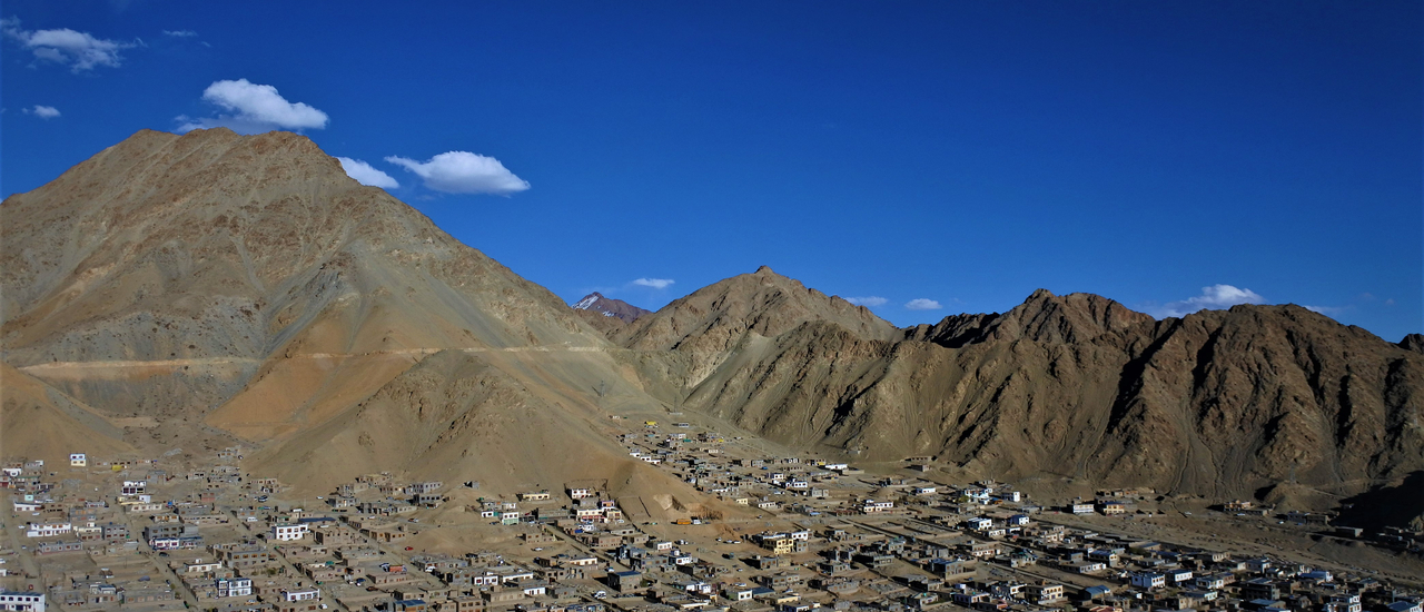 cover จะไปไหนก็รีบไป Leh ladakh 2019.