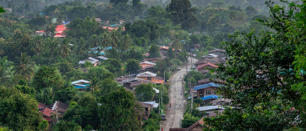 cover หุบเขาแดนสนธยา…ลับแล