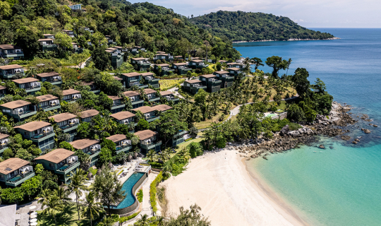 cover The Shore at Katathani โรแมนติกรีสอร์ท สวรรค์ของคู่รักบนเกาะภูเก็ต