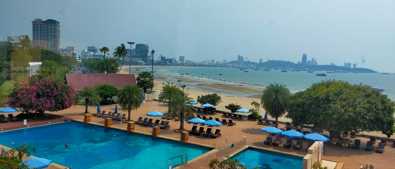 cover โรงแรมดุสิตธานี พัทยา @ จังหวัดชลบุรี