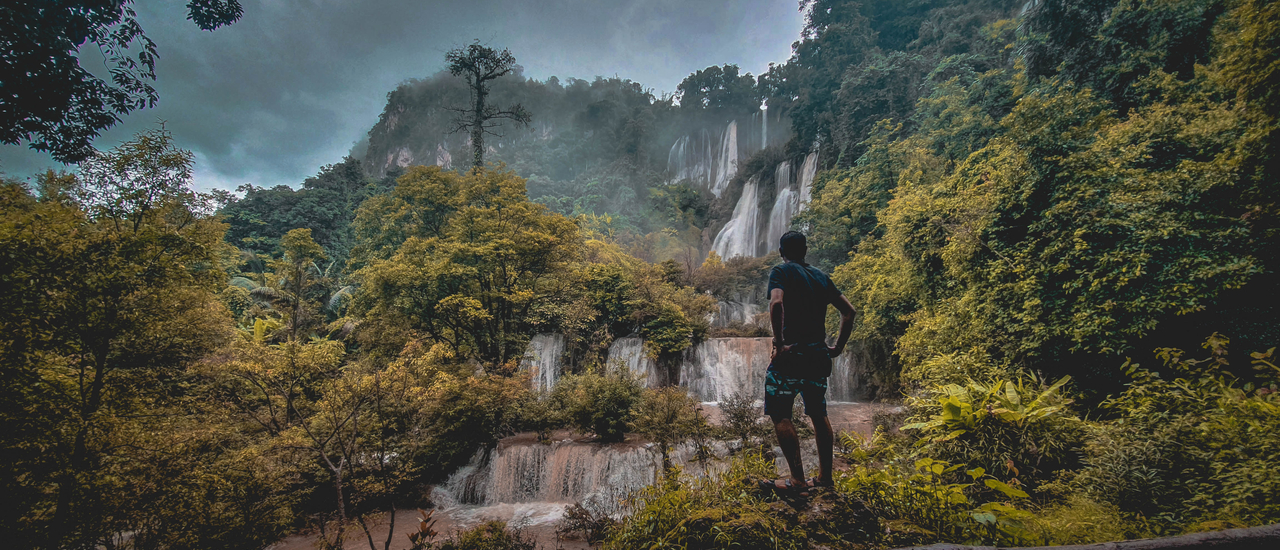 cover ทีลอซูหน้าฝนจะมีกี่คนมาถึง