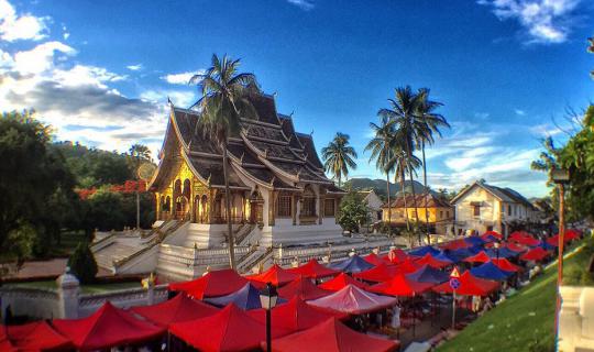 cover Sabaidee Luang Prabang (10 things to do in Luang Prabang)