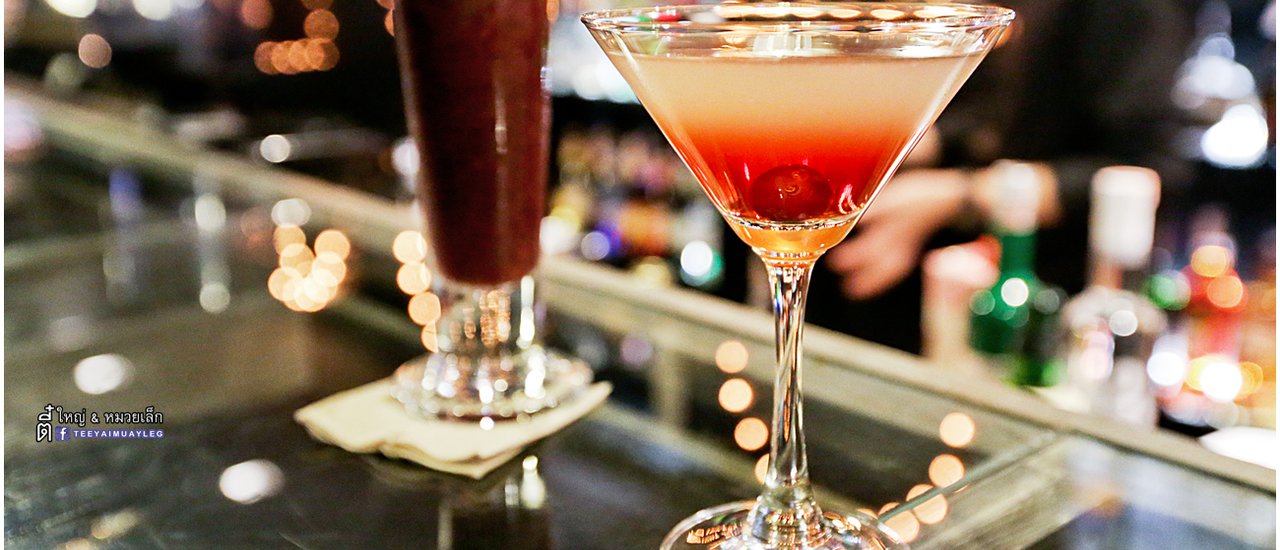 cover ♫ ♫ ตี๋ใหญ่&หมวยเล็ก ♪ ♪ พาไปพัก PLAYPAUS ทองหล่อ โรงแรมหรู ในราคาน่าตะลึง!! นั่งดื่มกันชิลๆ ที่ Behind The Scene Bar