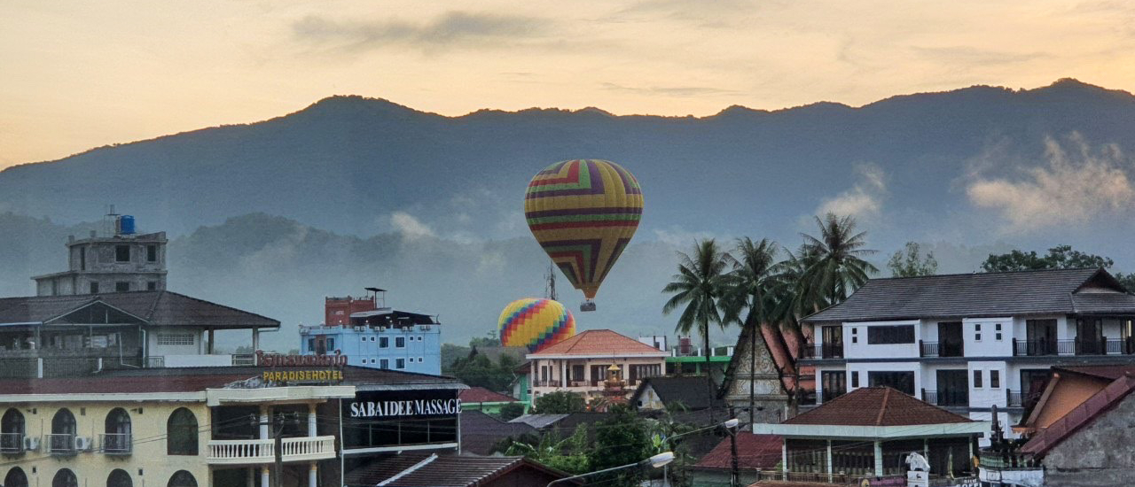 cover เที่ยวลาว เวียงจันทน์ - วังเวียง 3 วัน 3 คืน ด้วยรถไฟ