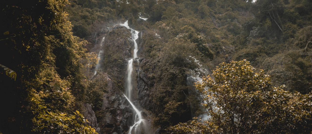 cover น้ำตกลับ สูงที่สุดในภาคกลาง โกรกอีดก