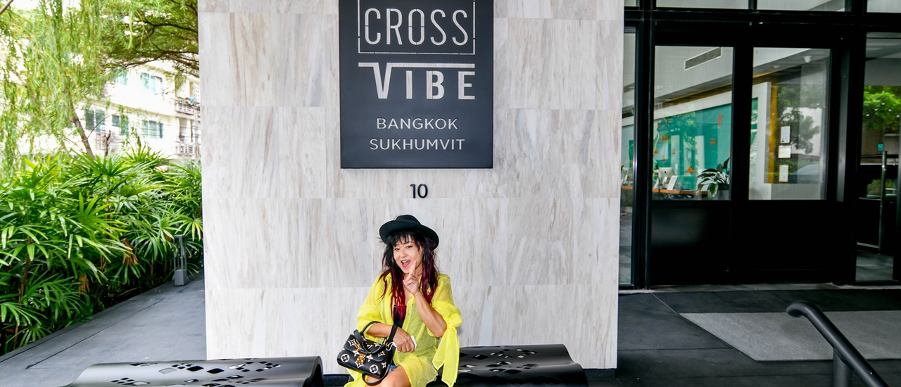 cover ..     รีวิว โรงแรม  ครอส ไวบ์ กรุงเทพ สุขุมวิท   Cross Vibe Bangkok Sukhumvit  กับ แม่ประนอม จ้า