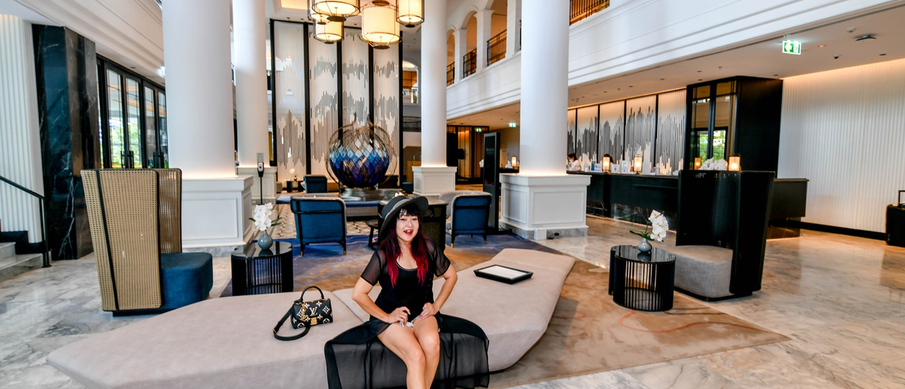 cover ...    รีวิว โรงแรมคอร์ทยาร์ด แมริออท ภูเก็ต ทาวน์  Courtyard by Marriott Phuket Town กับ แม่ประนอม จ้า