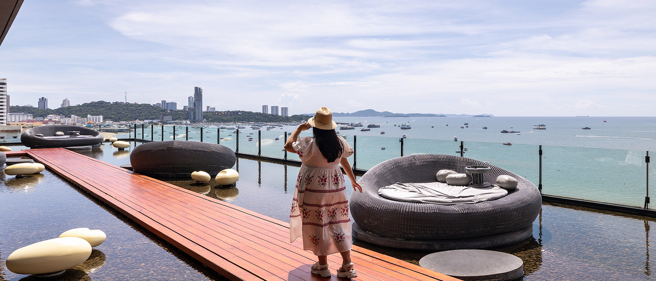 cover Hilton Pattaya โรงแรมวิวทะเลสุดอลัง ใจกลางพัทยา 🌴🌞⛵