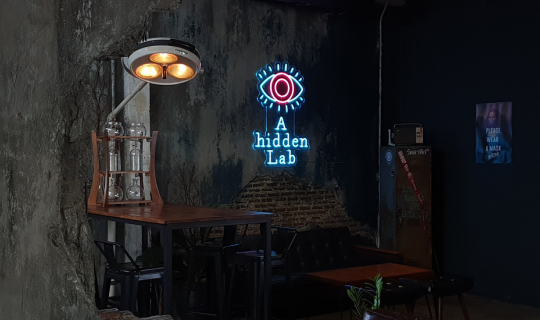 cover A hidden lab ร้านกาแฟไม่ลับย่านพระราม 9 นั่งทำงานเพลินๆ