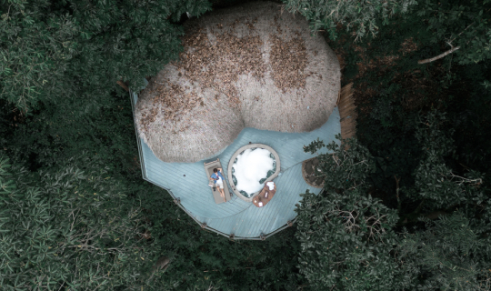 Cover Lan Na Wild รีสอร์ทใกล้แม่กำปอง...