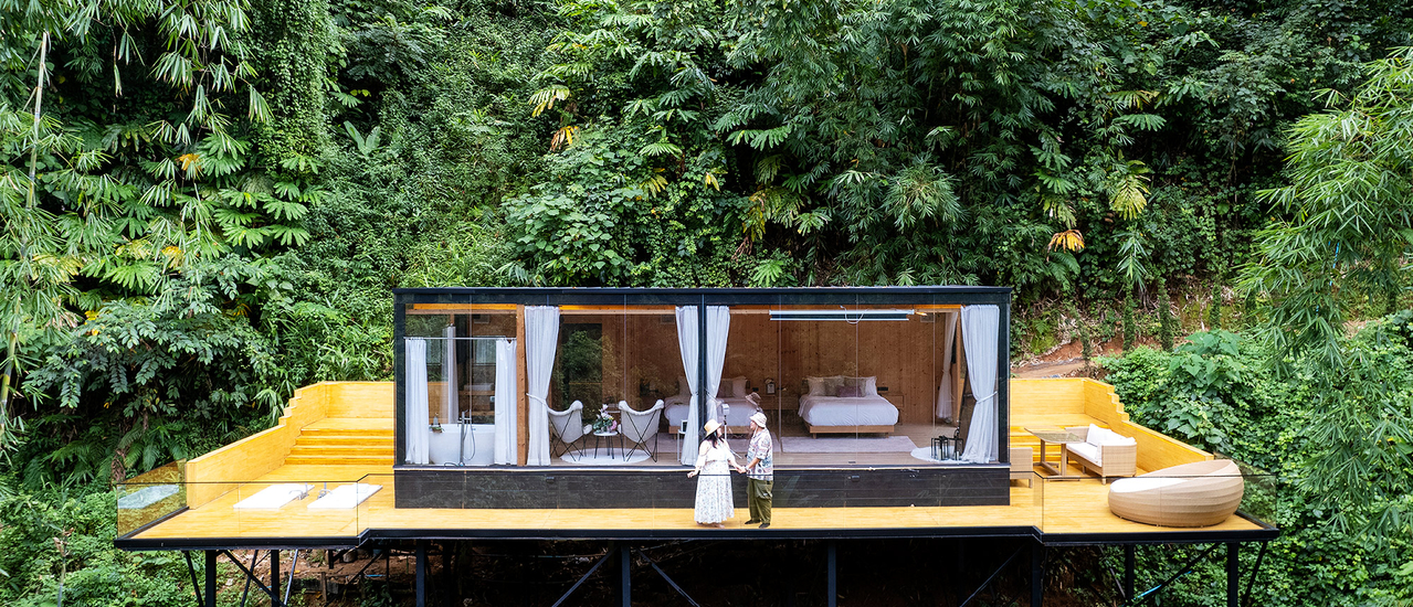 cover Kissing Stars Glamping เชียงใหม่ บ้านไม้กระจกใสกลางป่า 🌲🍄🦢