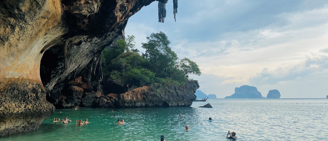 cover เจอ หาด ไร่เลย์ กระบี่