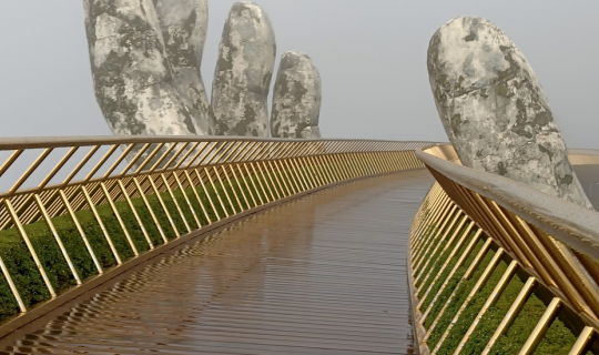 cover เวียดนามกลาง (เว้, บาน่าฮิลล์,ฮอยอัน ,ดานัง) 4 วัน 3 คืน กับ 4 คน