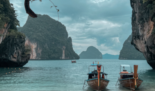 Cover Honeymoon Trip Ep.4 รีวิว: ทัวร์เกาะห้อง ล่องเรือหางยาวแบบส่วนตัวสุด...