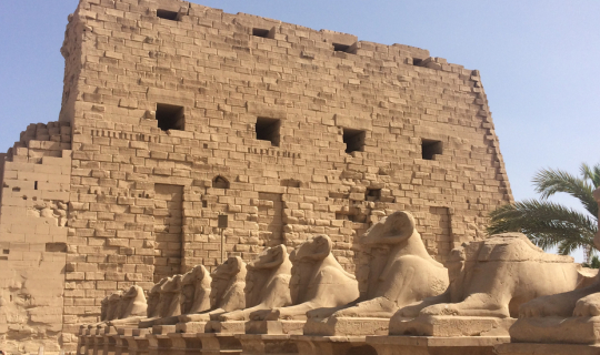 cover อียิปต์ ความลับริมขอบฟ้า ในวันที่เทพเจ้าลาจาก ตอนที่ 30 คาร์นัค มหาวิหารที่ใหญ่ที่สุดในอียิปต์