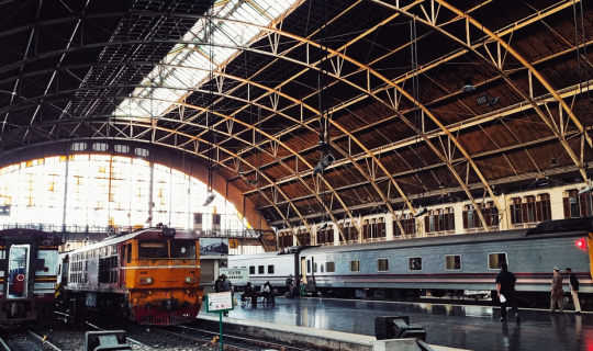 Cover ปลายปีนี้ นั่งรถไฟไปเชียงใหม่กันเถอะ...