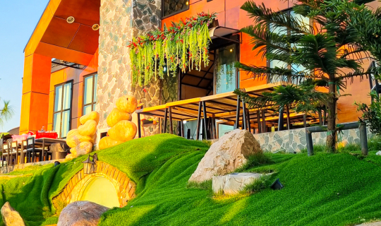 Cover ริมลากูนคาเฟ่ แอนด์ เรสเตอรองต์ หนึ่งในแลนด์มาร์คแห่งใหม่ของคนกรุงเท...