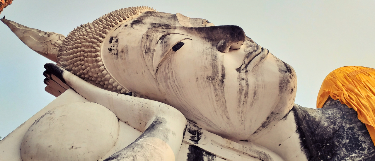 cover พระพุทธไสยาสน์ยิ้มละไม เสน่ห์พระนอนใหญ่ที่วัดขุนอินทประมูล