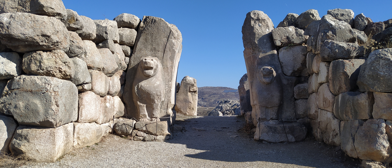 cover บินเดี่ยวเที่ยวตุรกี ตอน 7 UNESCO Hattusa เมืองหลวงอาณาจักรฮิตไทต์โบราณ ณ Boğazkale, Turkey สาวกคำสาปฟาโรห์ และตะวันรักที่ปลายฟ้าห้ามพลาด