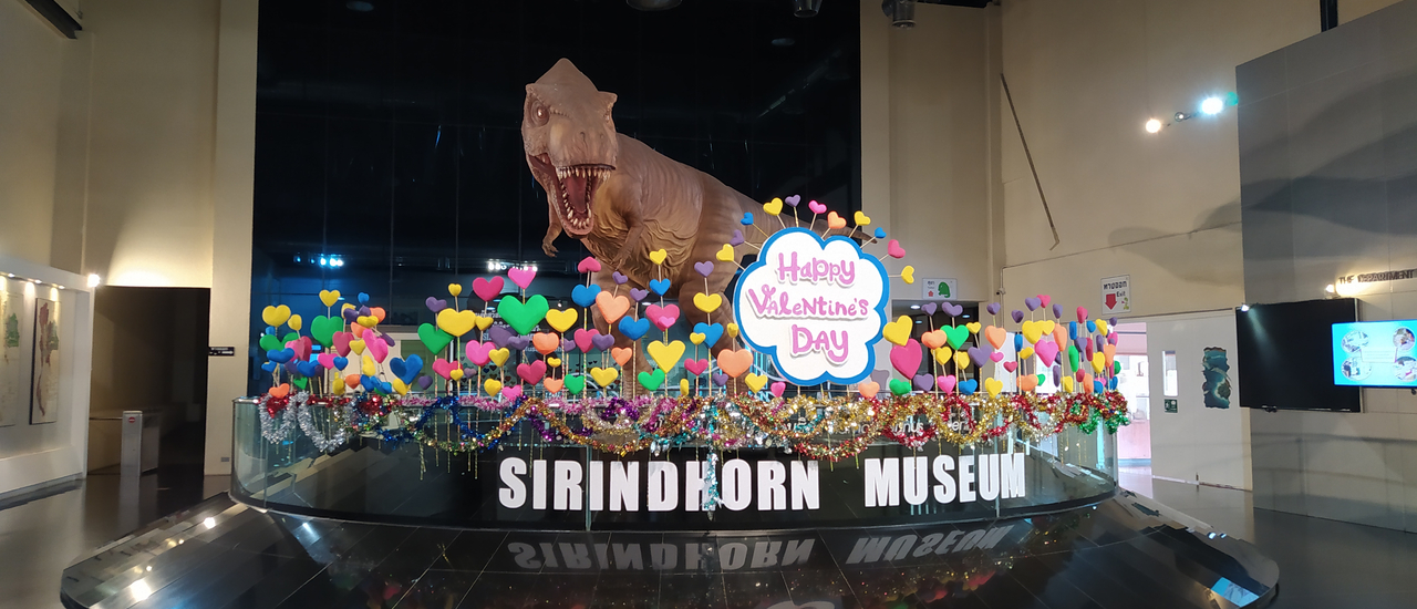 cover อุทยานธรณีกาฬสินธุ์ Kalasin Geopark ไปดูพิพิธภัณฑ์สิรินธรและแหล่งขุดค้นไดโนเสาร์ที่จูราสสิคพาร์คเมืองไทย