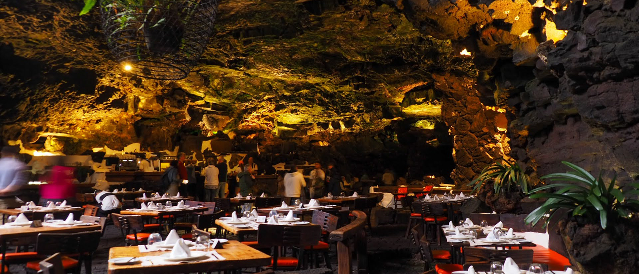 cover Jameos del Aqua และ Cueva de los verdes อุโมงค์ภูเขาไฟและถ้ำจากการปะทุของลาวา เกาะ Lanzarote ประเทศสเปน
