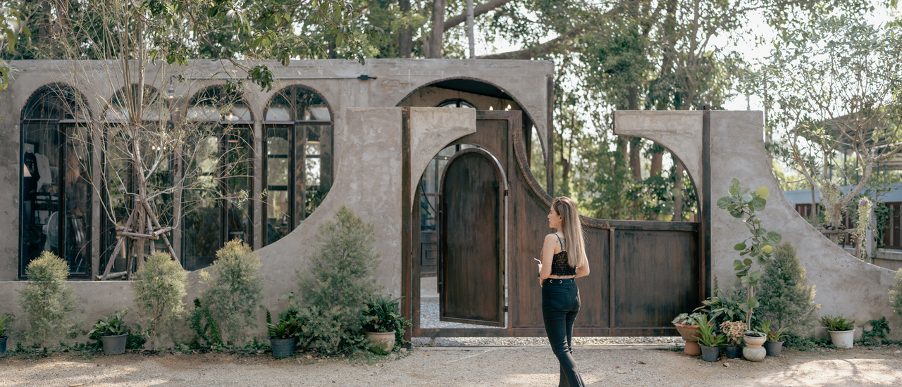 cover คาเฟ่บางแสน สไตล์ Loft คลาสสิค ปูนเปลือย